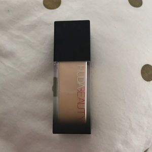 Huda beauty Faux Filter Panna Cotta